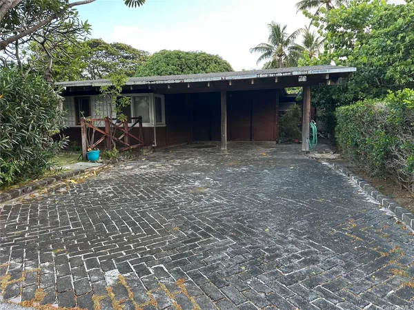 $2,459,000 | 70 Akilolo Street, Honolulu, HI 96821
