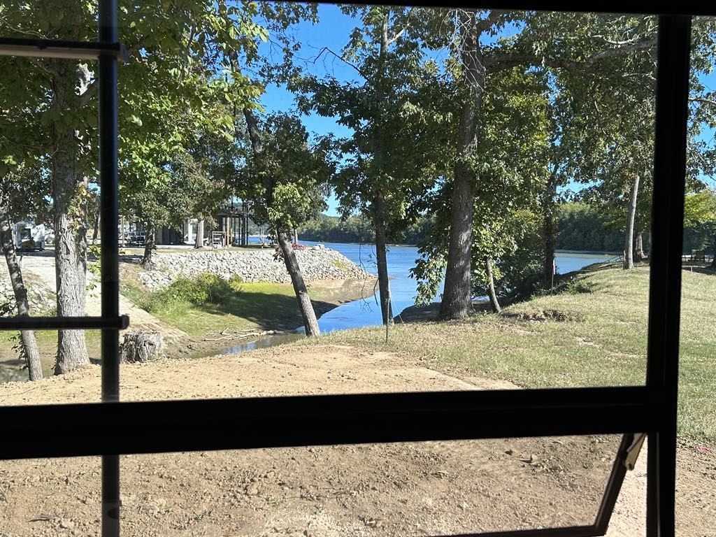 942 Lexi Lane Clifton, TN 38425 - Photo 9 of 33 a view of a backyard from a balcony