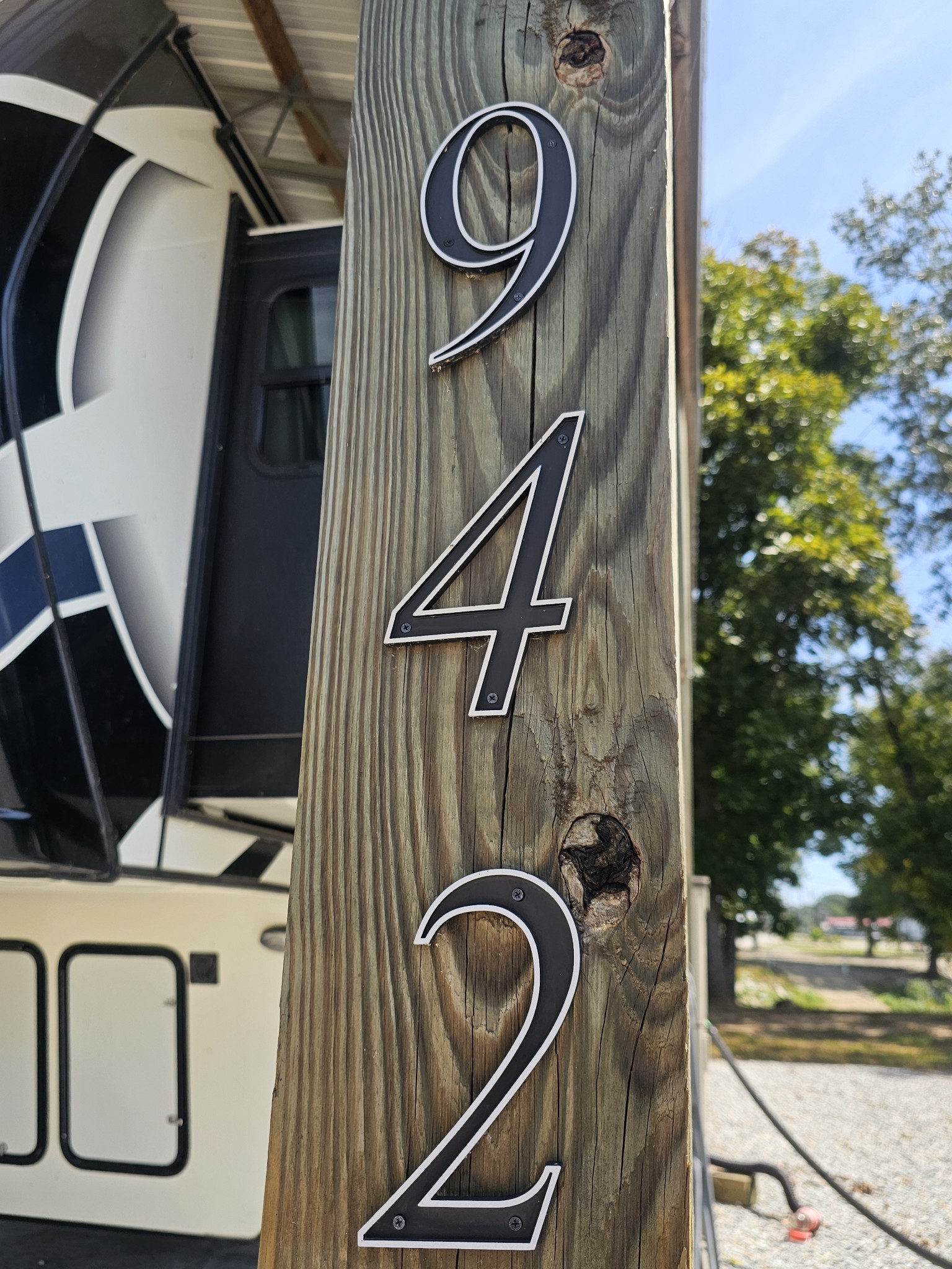 942 Lexi Lane Clifton, TN 38425 - Photo 10 of 33 a view of an entryway