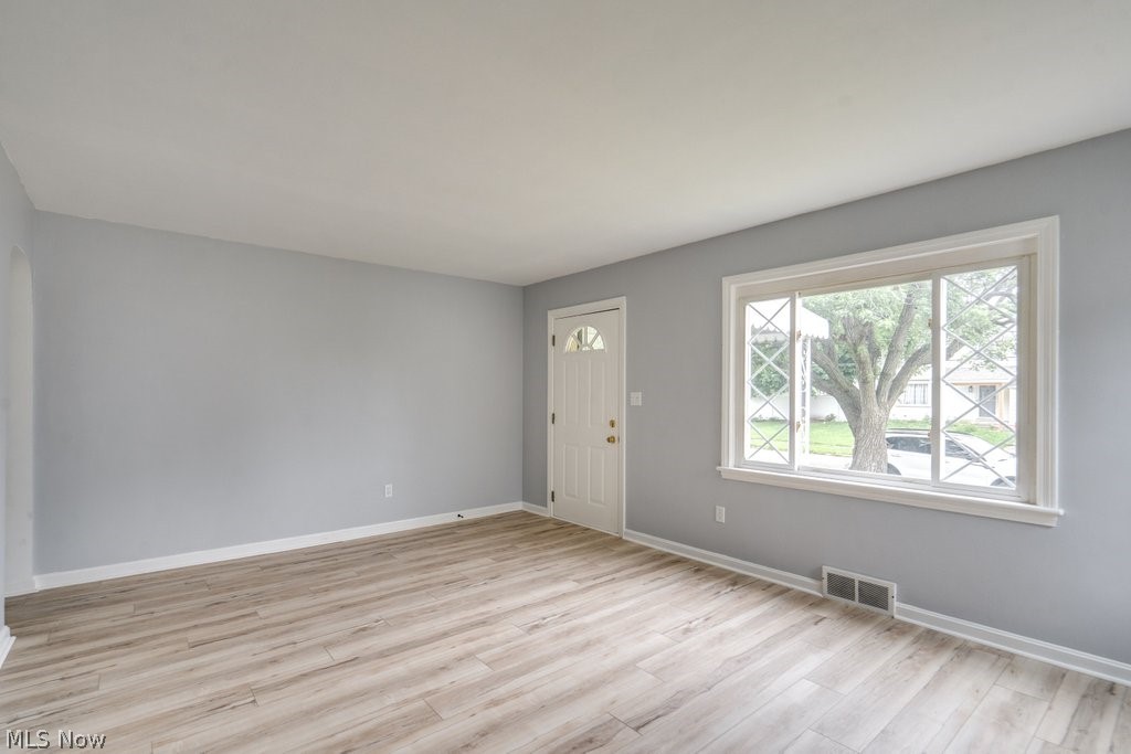 727 Franklin Road Northeast Massillon, OH 44646 - Photo 11 of 23