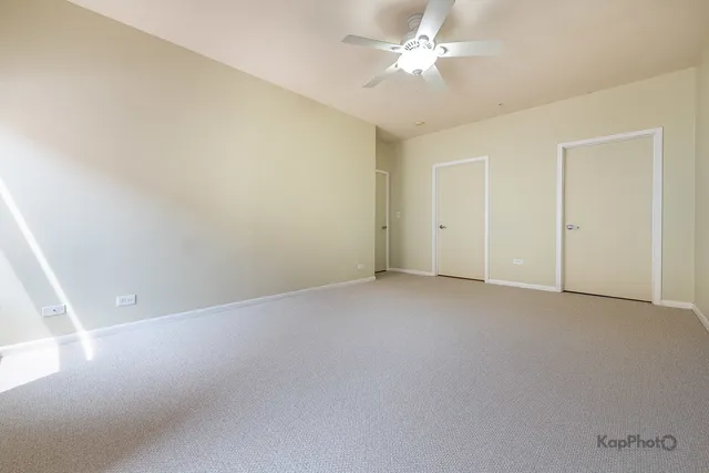 $299,900 | 915 South Oak Park Avenue, Unit 1B, Oak Park, IL 60304