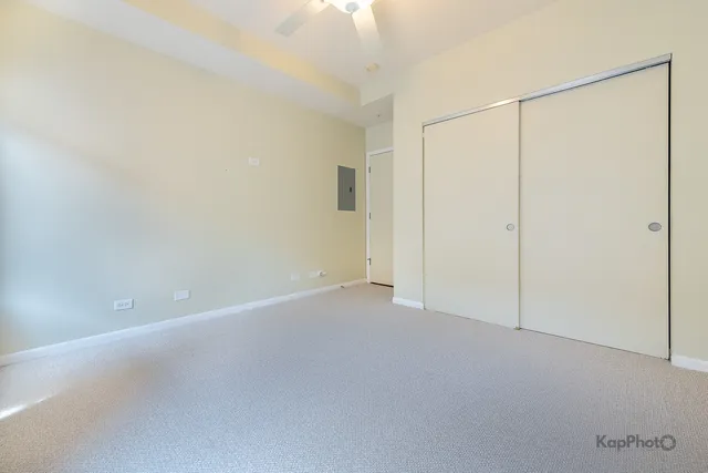 $299,900 | 915 South Oak Park Avenue, Unit 1B, Oak Park, IL 60304