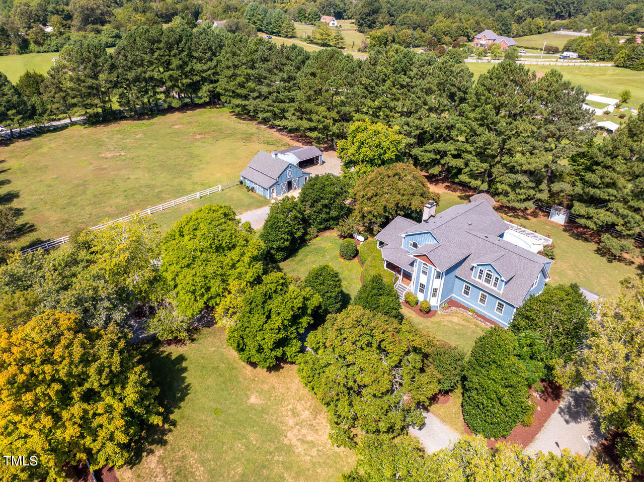 454CastleRockFarmRd-07