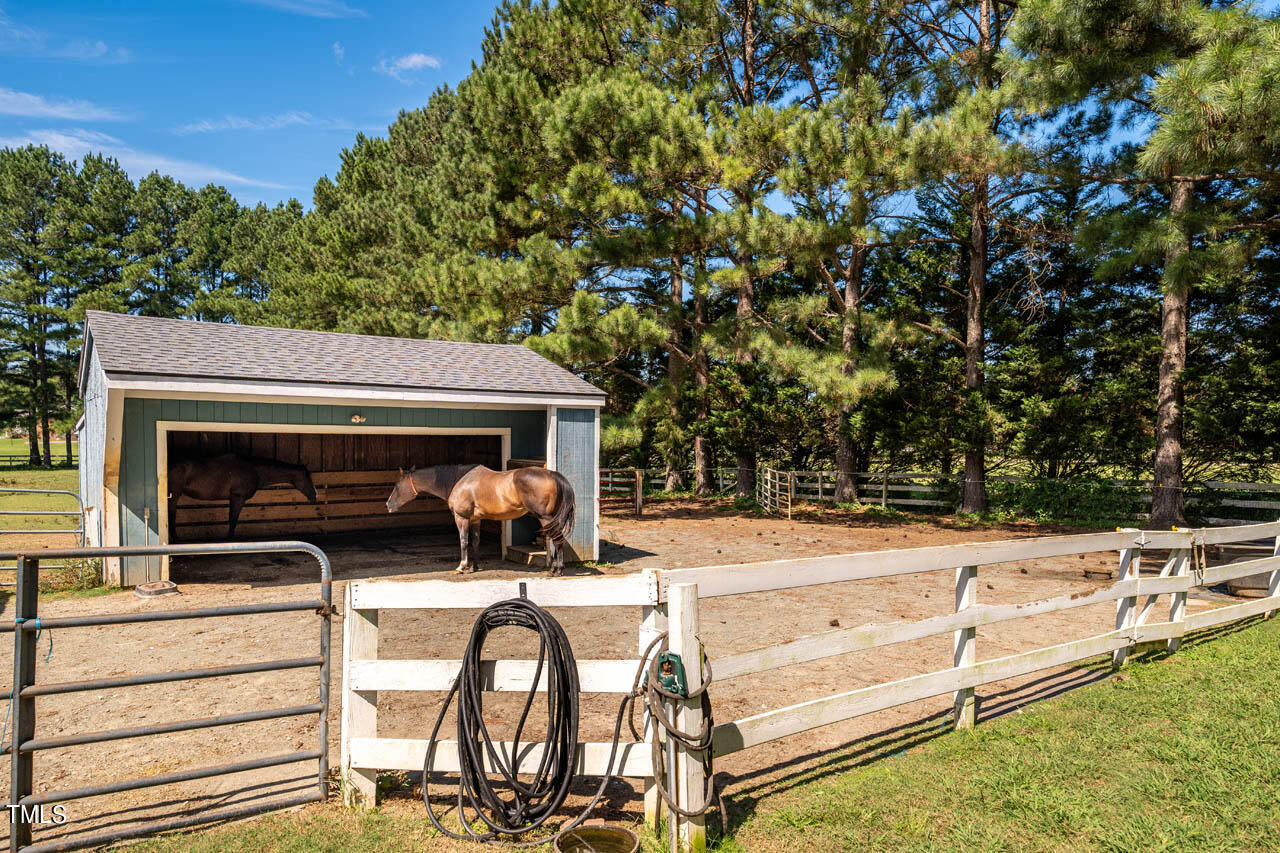 454 Castle Rock Farm Road Pittsboro, NC 27312 - Photo 11 of 59 454CastleRockFarmRd-94