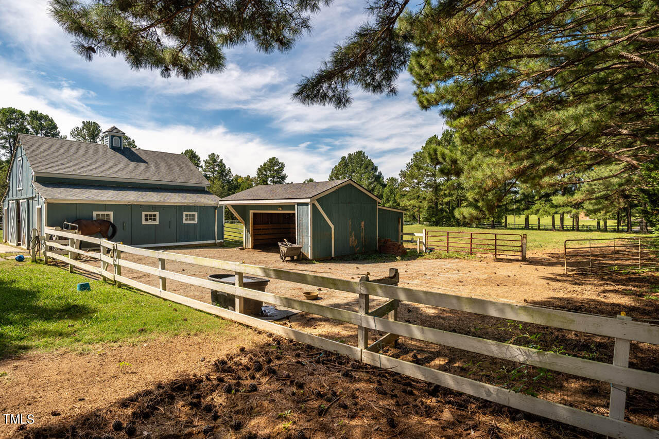 454 Castle Rock Farm Road Pittsboro, NC 27312 - Photo 12 of 59 454CastleRockFarmRd-91