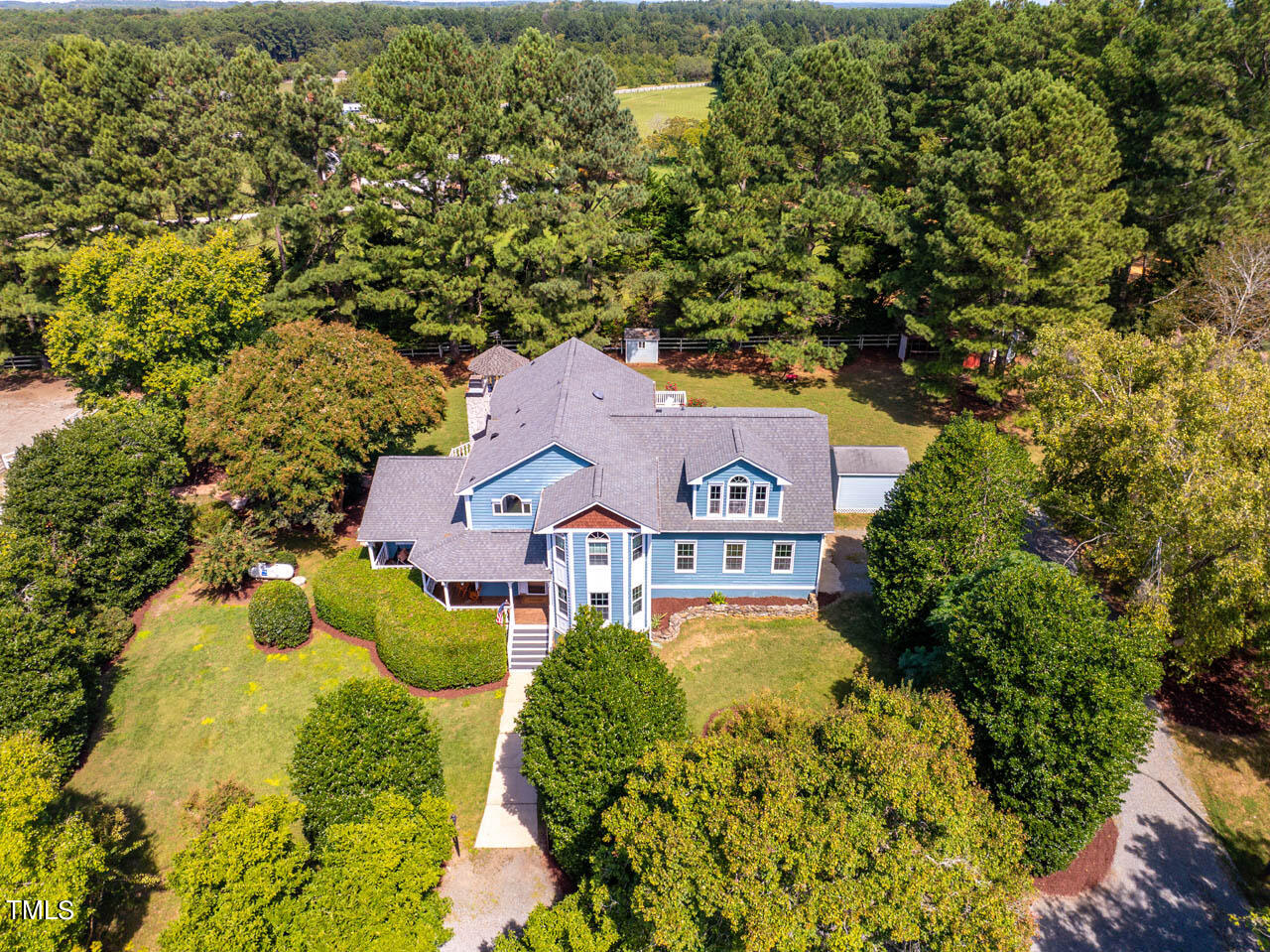 454CastleRockFarmRd-05