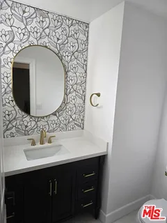 $9,750 | 24932 Normans Way, Calabasas, CA 91302