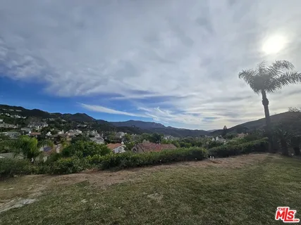 $9,750 | 24932 Normans Way, Calabasas, CA 91302