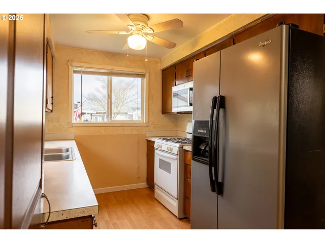 $199,000 | 301 Northwest Midway Street, Winston, OR 97496