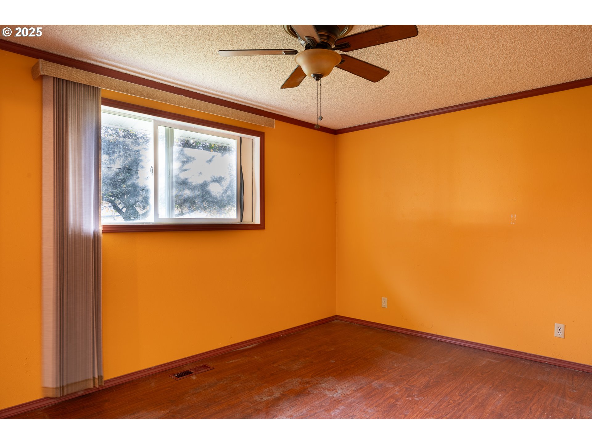 301 Northwest Midway Street Winston, OR 97496 - Photo 16 of 36