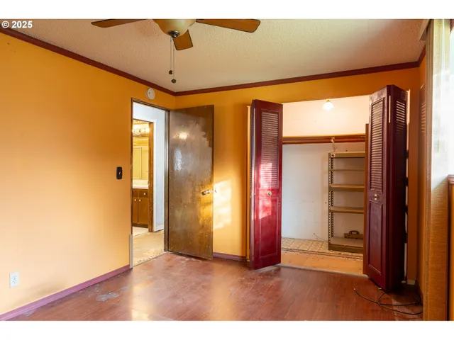 $199,000 | 301 Northwest Midway Street, Winston, OR 97496