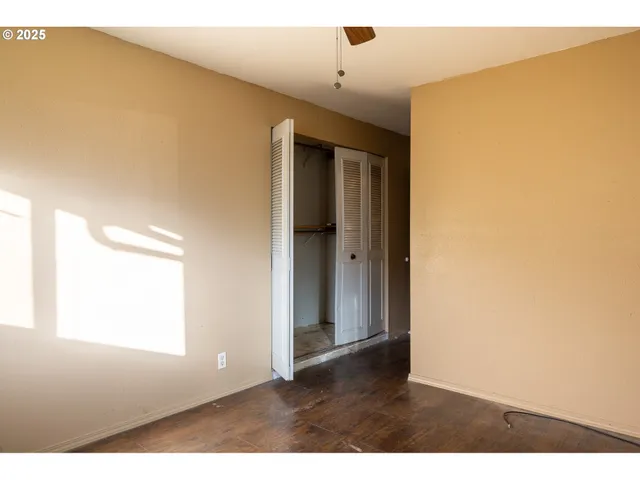 $199,000 | 301 Northwest Midway Street, Winston, OR 97496