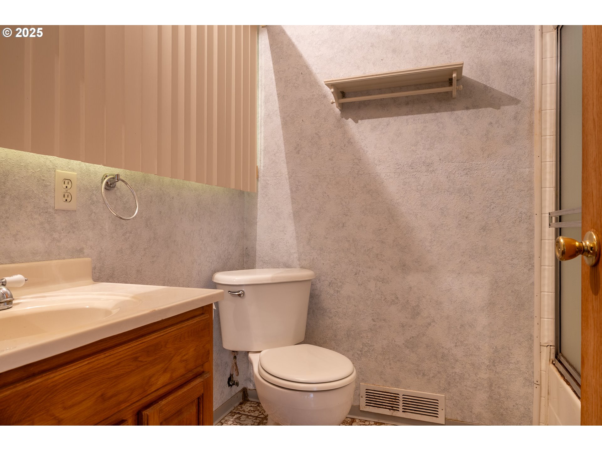 301 Northwest Midway Street Winston, OR 97496 - Photo 23 of 36