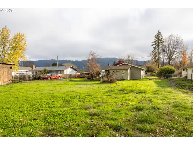 $199,000 | 301 Northwest Midway Street, Winston, OR 97496