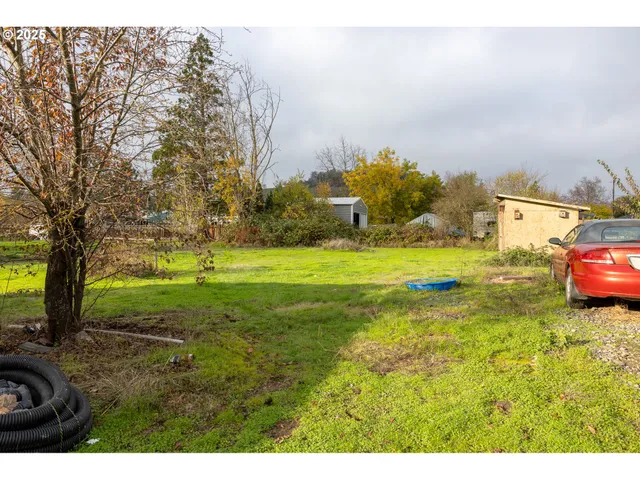 $199,000 | 301 Northwest Midway Street, Winston, OR 97496