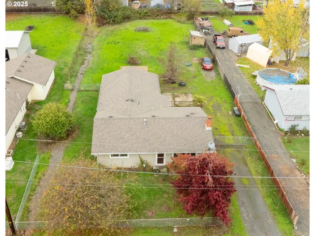$199,000 | 301 Northwest Midway Street, Winston, OR 97496