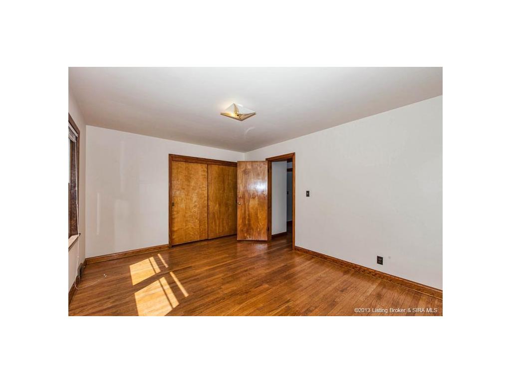 2594 East Robin Road New Albany, IN 47150 - Photo 11 of 43 Gallery Image 11