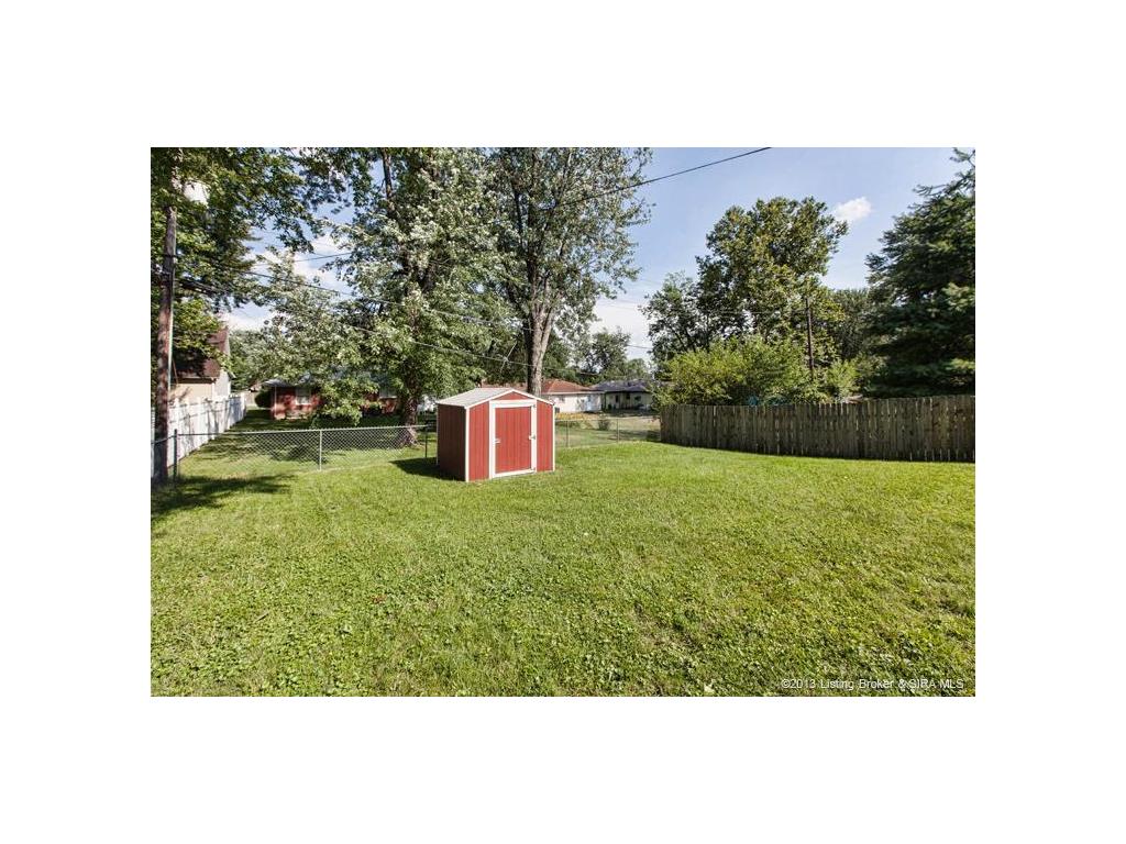 2594 East Robin Road New Albany, IN 47150 - Photo 35 of 43 Gallery Image 35