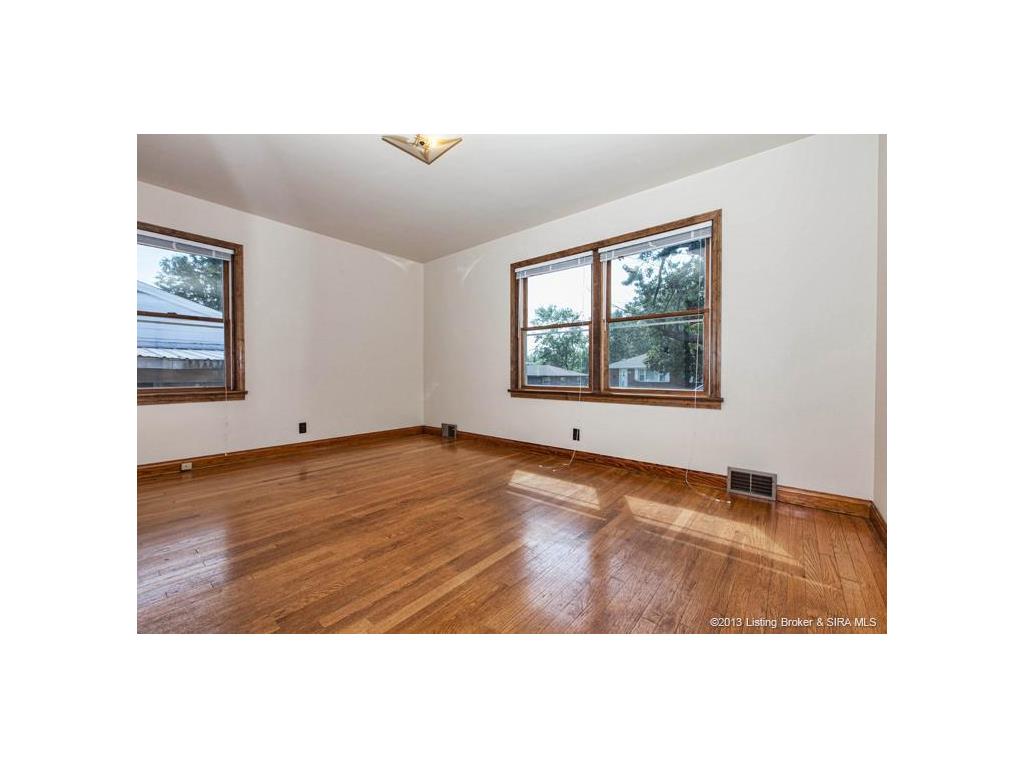 2594 East Robin Road New Albany, IN 47150 - Photo 4 of 43 Gallery Image 4