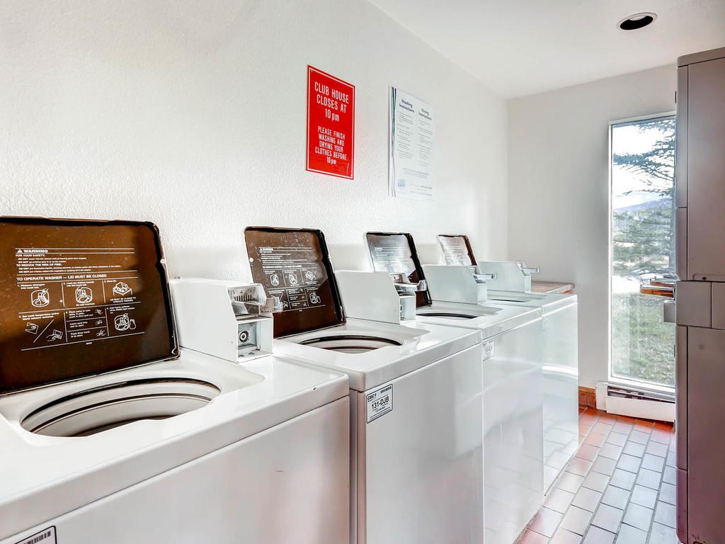 9490 Ryan Gulch Road, Unit 93 Silverthorne, CO 80498 - Photo 25 of 25 Laundry at the clubhouse