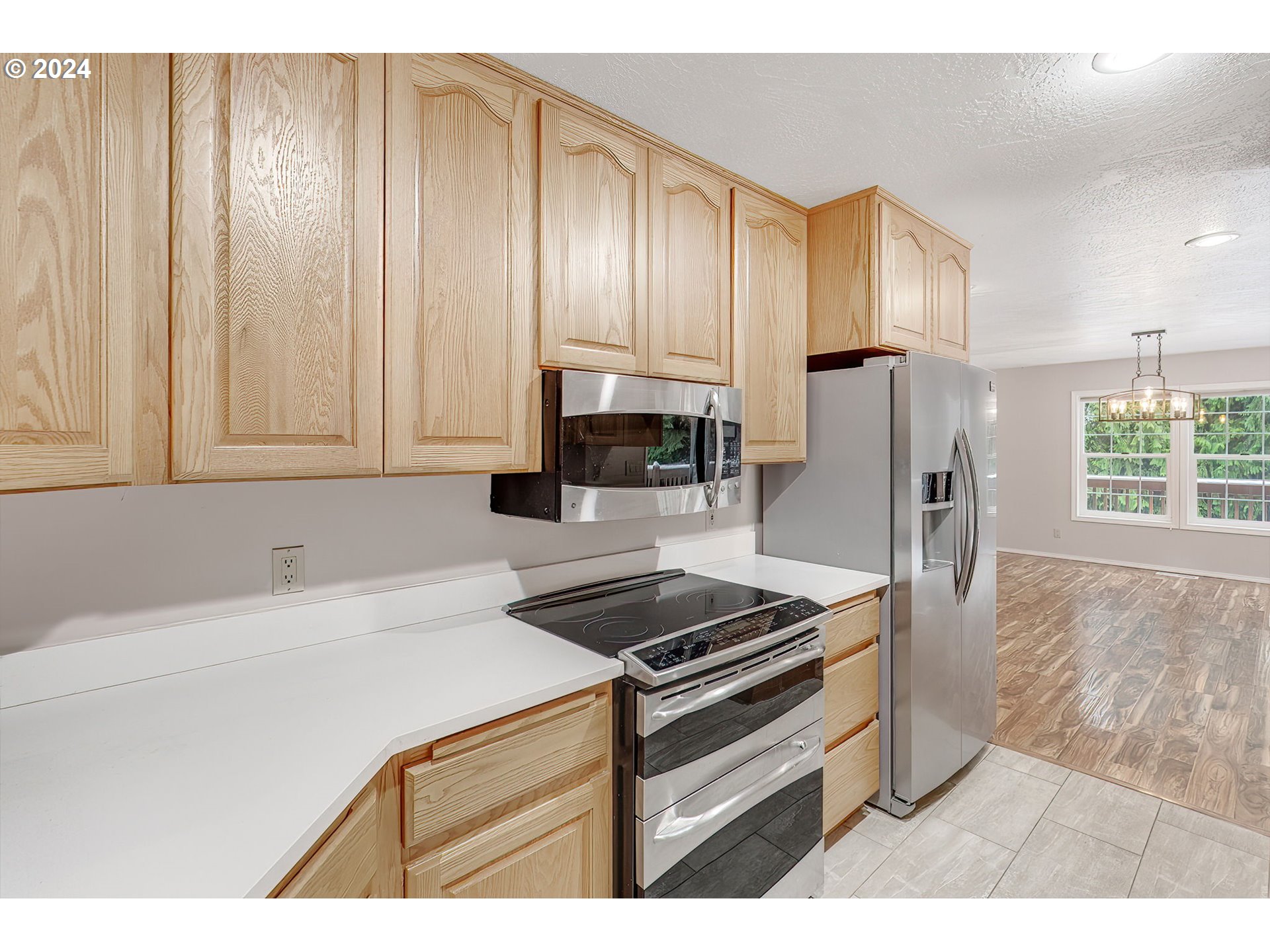 244 Ross Road Kelso, WA 98626 - Photo 11 of 35 Kitchen