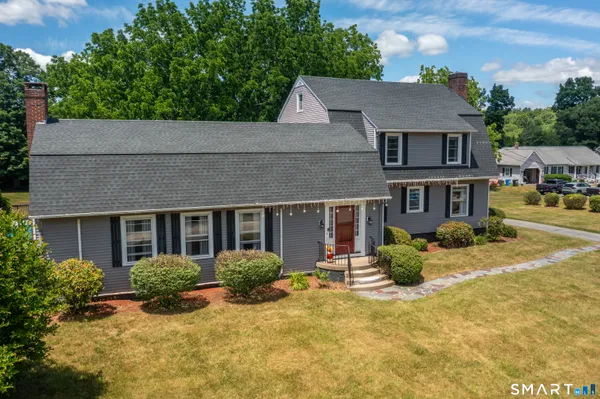 $599,900 | 26 Canterbury Turnpike, Norwich, CT 06360