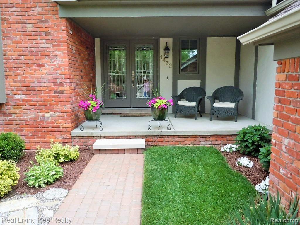 porch 4.jpg