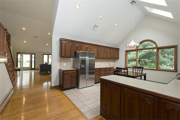 160 Reed Street Lexington, MA 02421 - Photo 10 of 30 Gallery Image 10