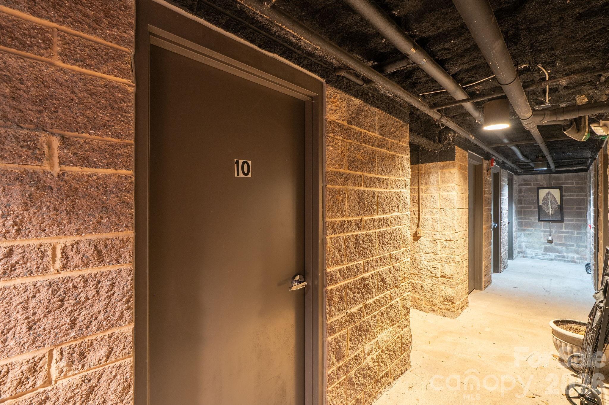 420 Queens Road, Unit 10 Charlotte, NC 28207 - Photo 34 of 39