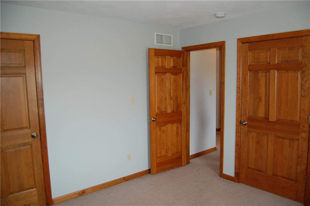 202 North Liberty Road Grove City, PA 16127 - Photo 16 of 25 Gallery Image 16
