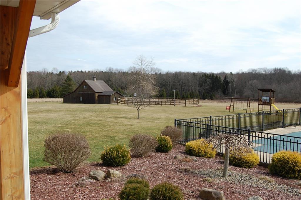 202 North Liberty Road Grove City, PA 16127 - Photo 7 of 25 Gallery Image 7
