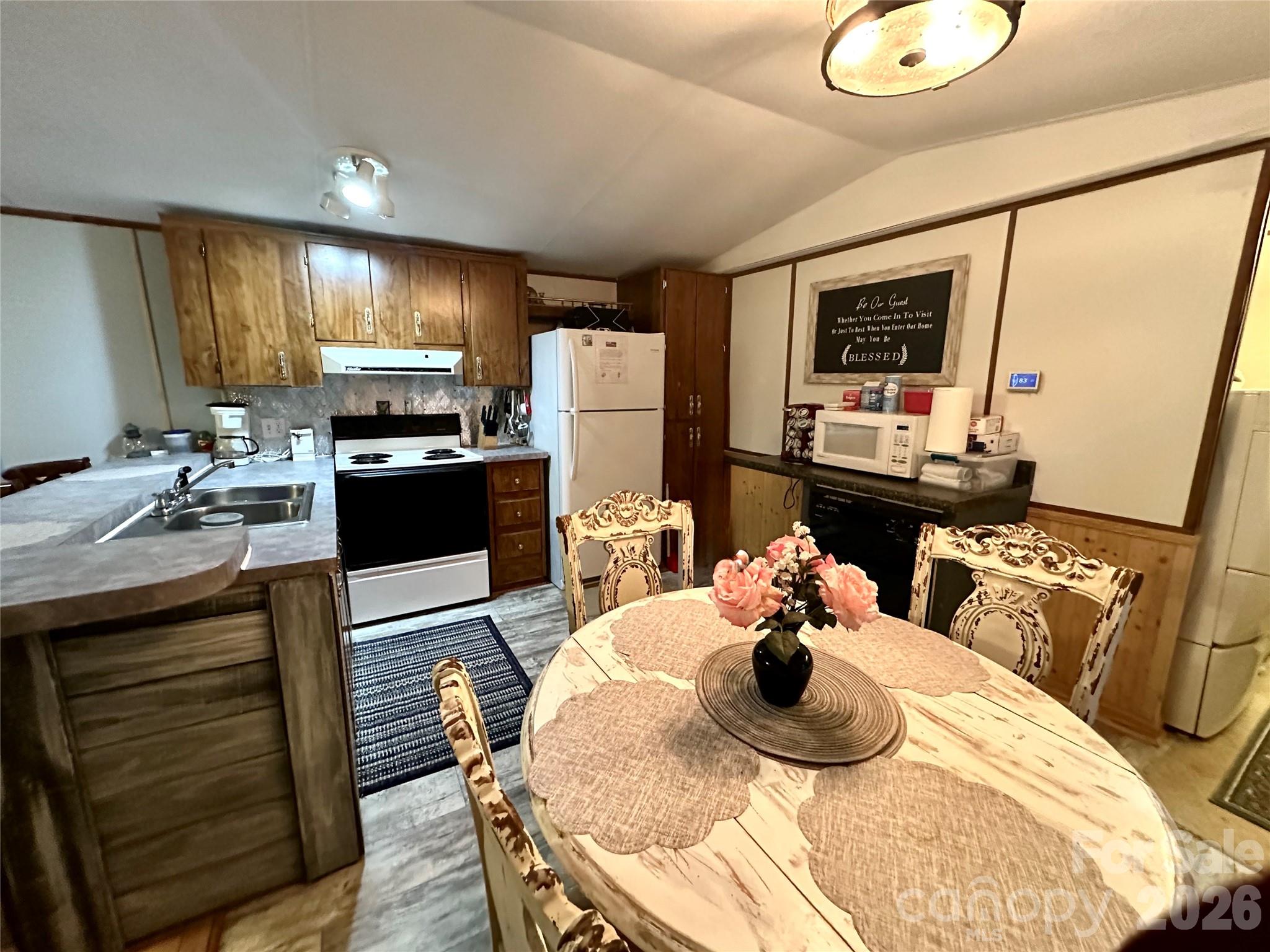 492 Chestnut Mountain Road Spruce Pine, NC 28777 - Photo 11 of 23