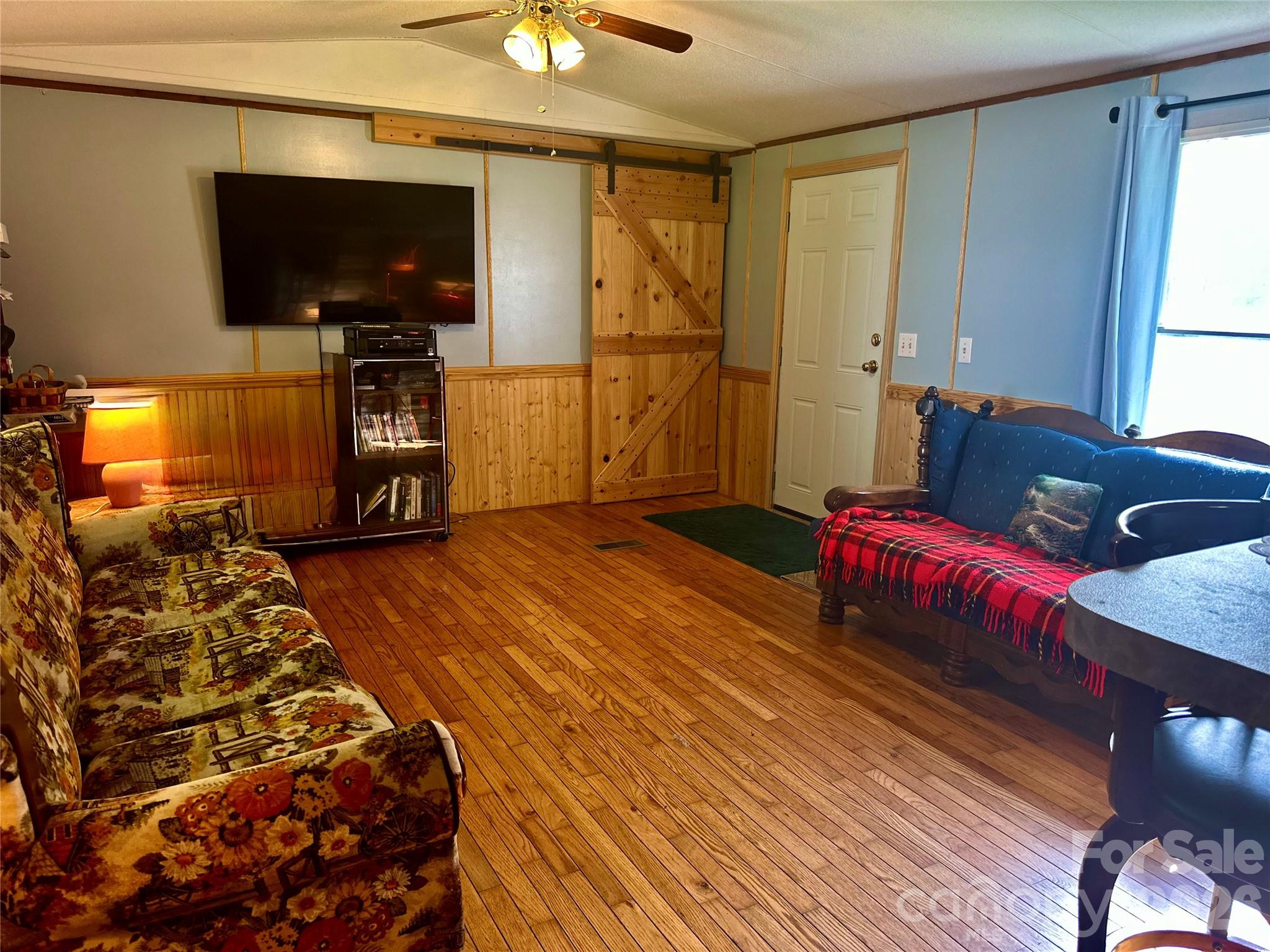 492 Chestnut Mountain Road Spruce Pine, NC 28777 - Photo 7 of 23