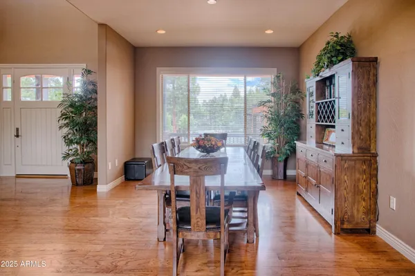 $1,590,000 | 910 South Barberry Lane, Show Low, AZ 85901