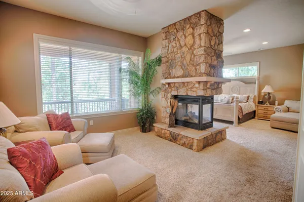 $1,590,000 | 910 South Barberry Lane, Show Low, AZ 85901