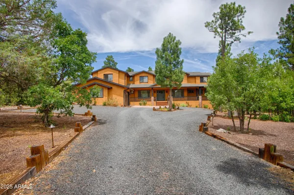 $1,590,000 | 910 South Barberry Lane, Show Low, AZ 85901