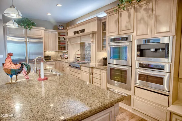 $1,590,000 | 910 South Barberry Lane, Show Low, AZ 85901