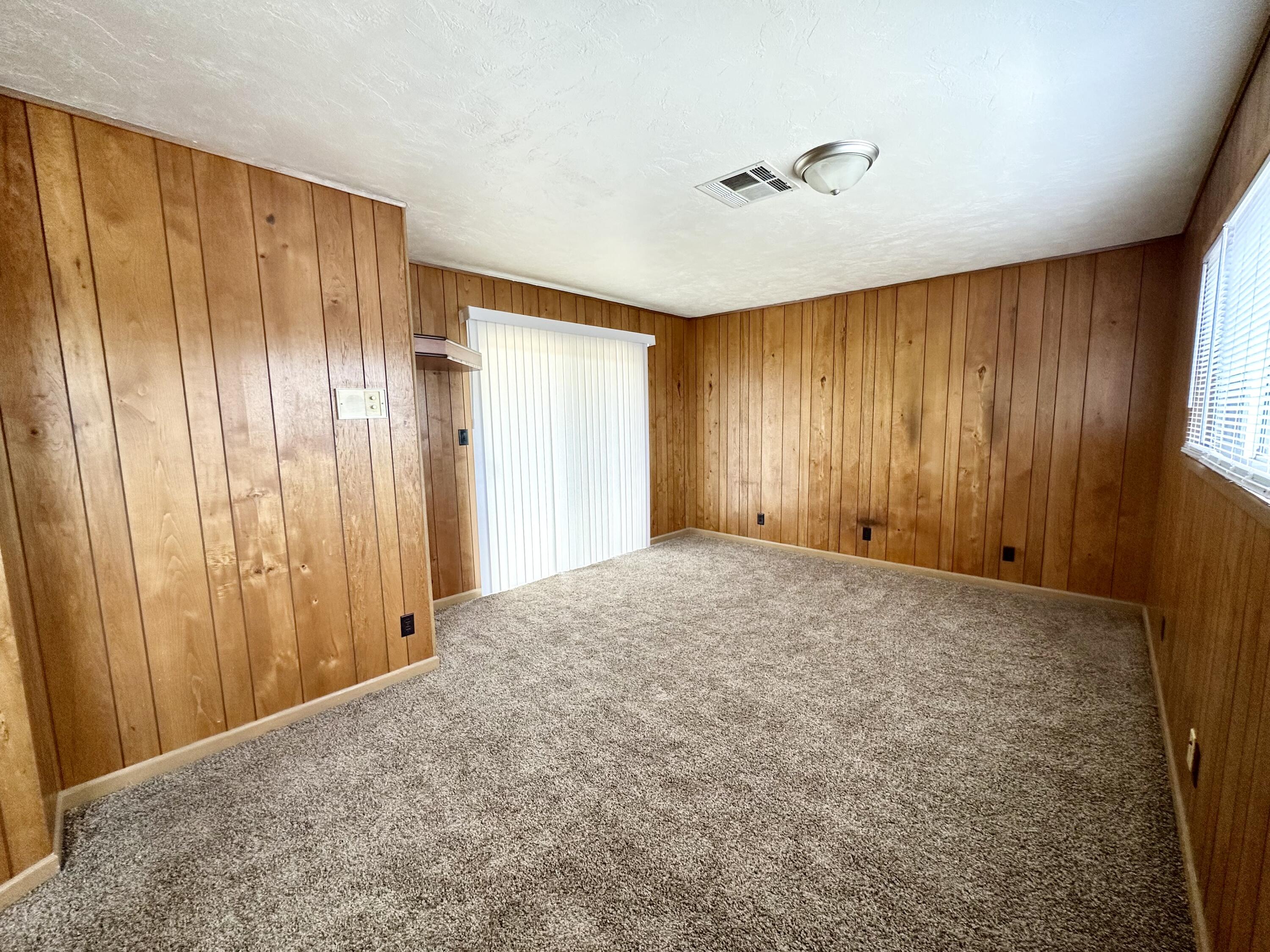 815 West Maple Street Exeter, CA 93221 - Photo 37 of 47 IMG_1452