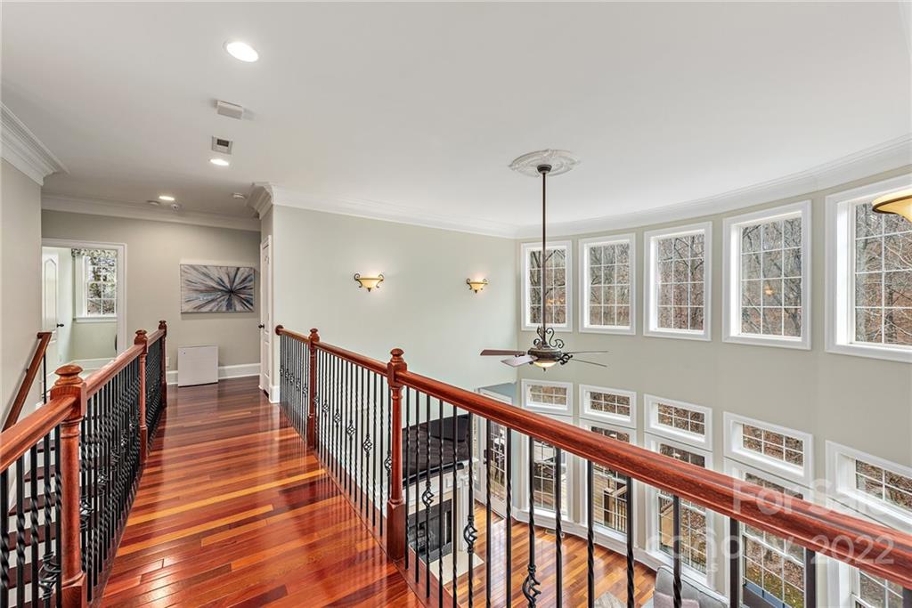 15501 Eagleview Drive Charlotte, NC 28278 - Photo 25 of 40 a view of a balcony