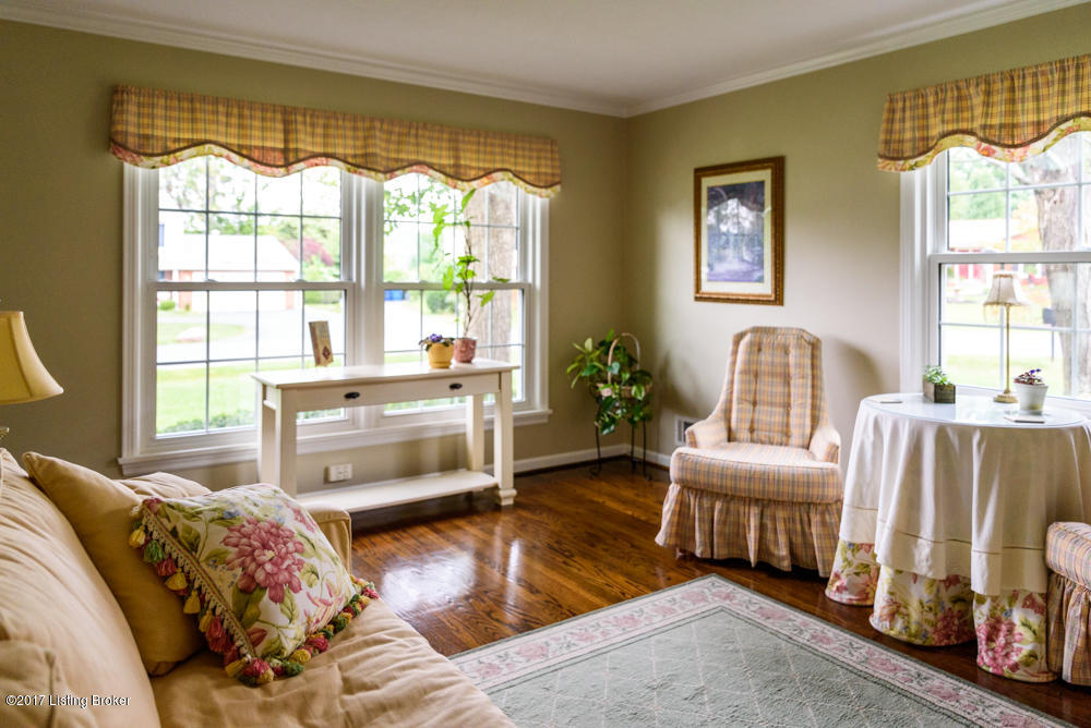 126 Blue Fields Road Louisville, KY 40223 - Photo 6 of 33 kylepostphotography (17 of 88)