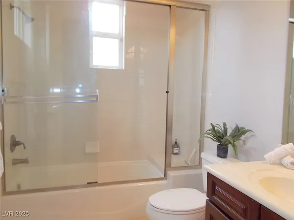 $4,600 | 10009 Amber Field Street, Las Vegas, NV 89178