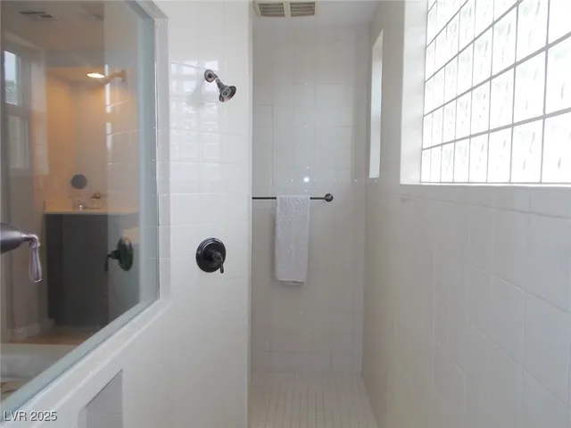 $4,600 | 10009 Amber Field Street, Las Vegas, NV 89178