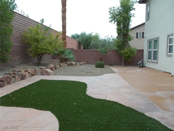 $4,600 | 10009 Amber Field Street, Las Vegas, NV 89178