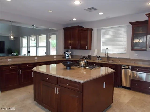 $4,600 | 10009 Amber Field Street, Las Vegas, NV 89178