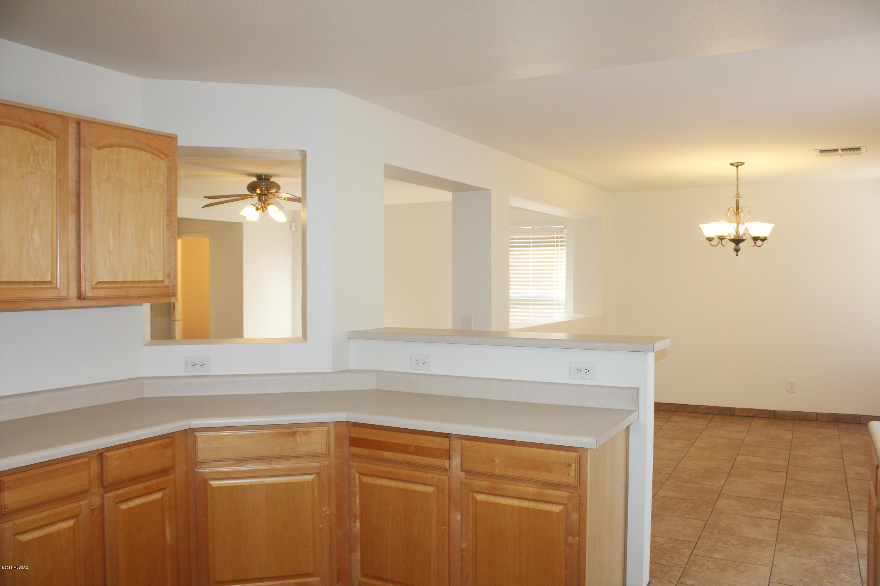 6845 South Harrier Loop Tucson, AZ 85756 - Photo 7 of 34