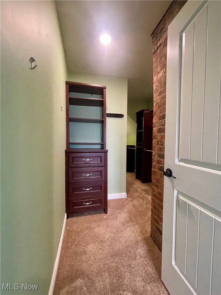 1544 Edgefield Road Lyndhurst, OH 44124 - Photo 28 of 36 Spacious closet with light carpet