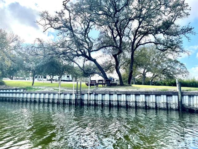 $575,000 | 2165 County Road 457, Palacios, TX 77465