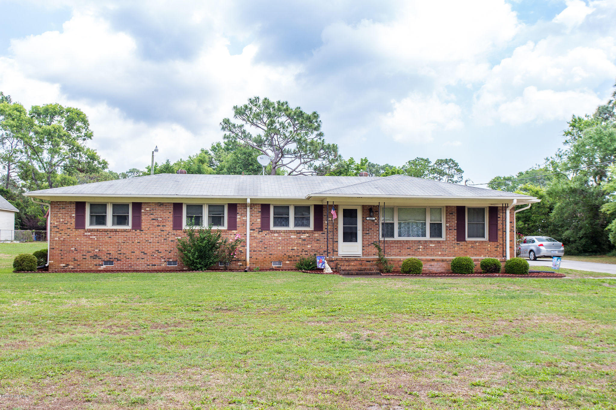 225 2 Chopt Road Wilmington, NC 28405 - Photo 1 of 23 1Exterior