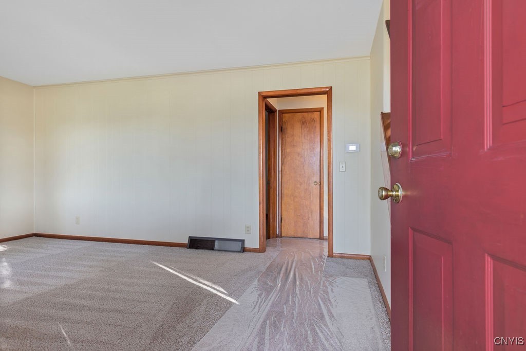 4799 Buckley Road Clay, NY 13090 - Photo 3 of 36