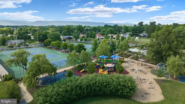 $949,900 | 422 North Main Street, Woodstock, VA 22664